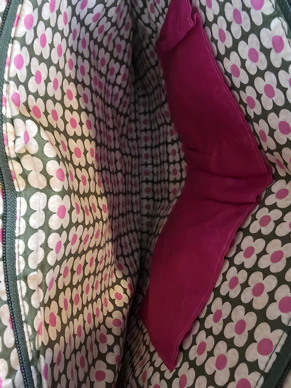 Vera Bradley Glenna Bag - Picture 4 of 12